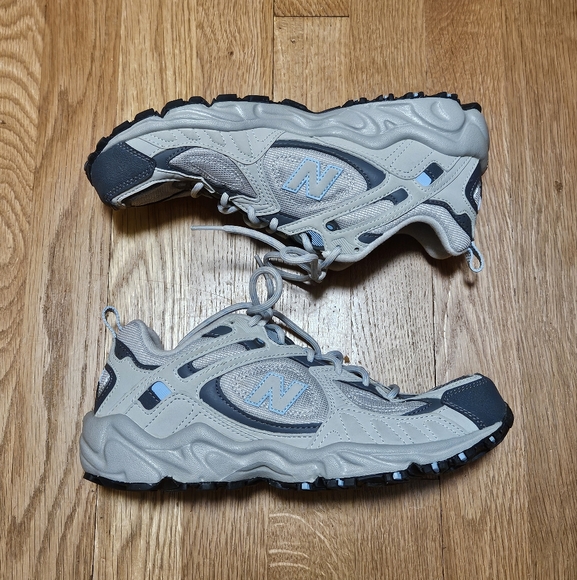 New Balance Trail Sneakers 471 Size 8 - Picture 1 of 7